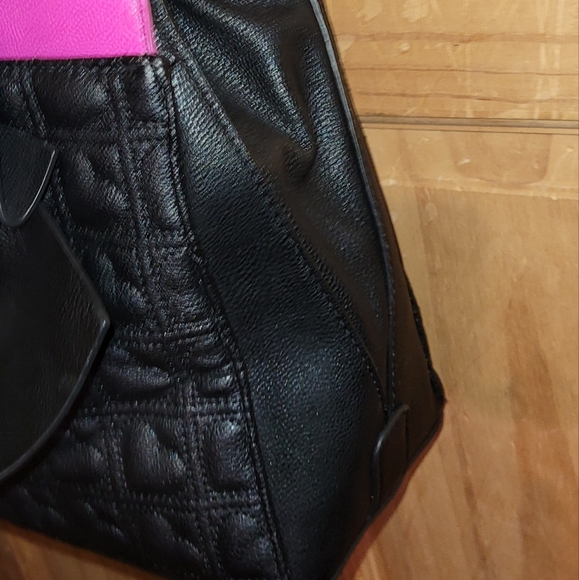 Betsey Johnson Quilted bucket tote BRAND NEW - Picture 4 of 8